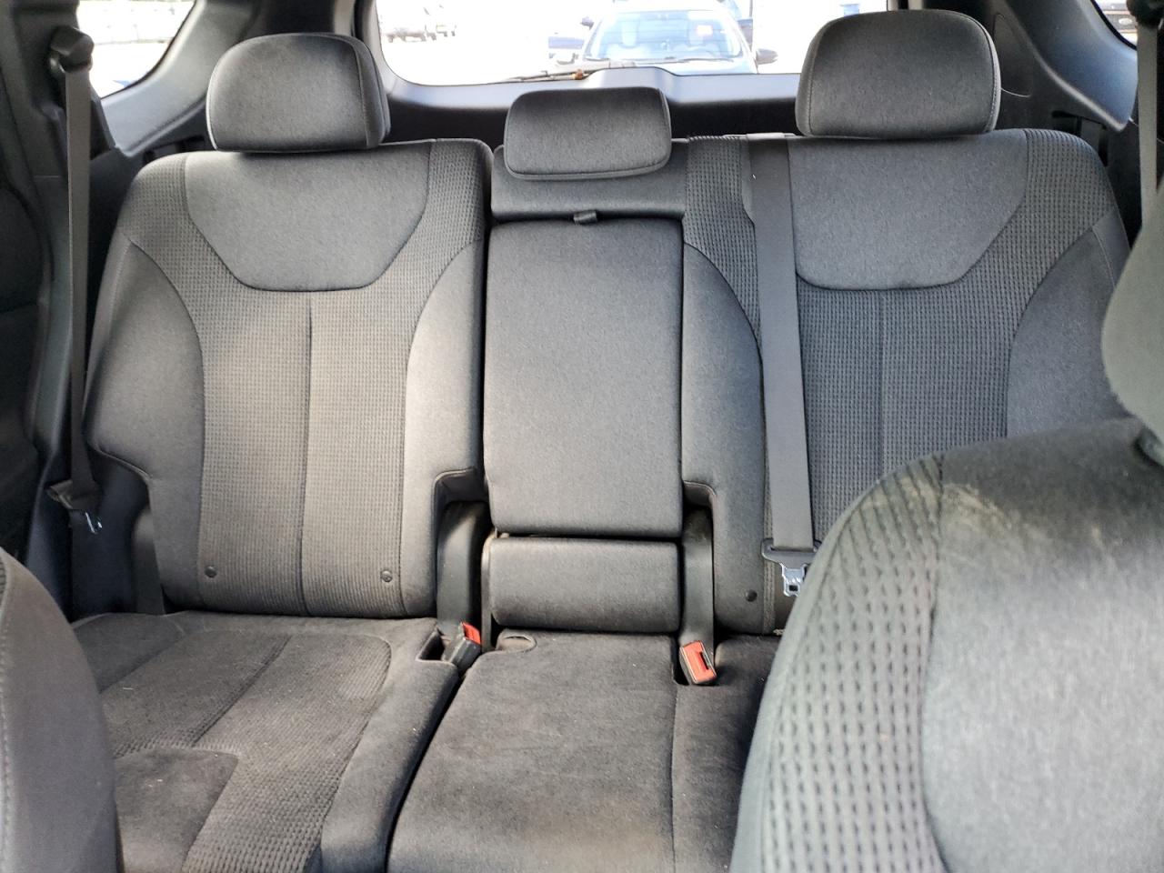 Hyundai SANTA FE Se Image 12