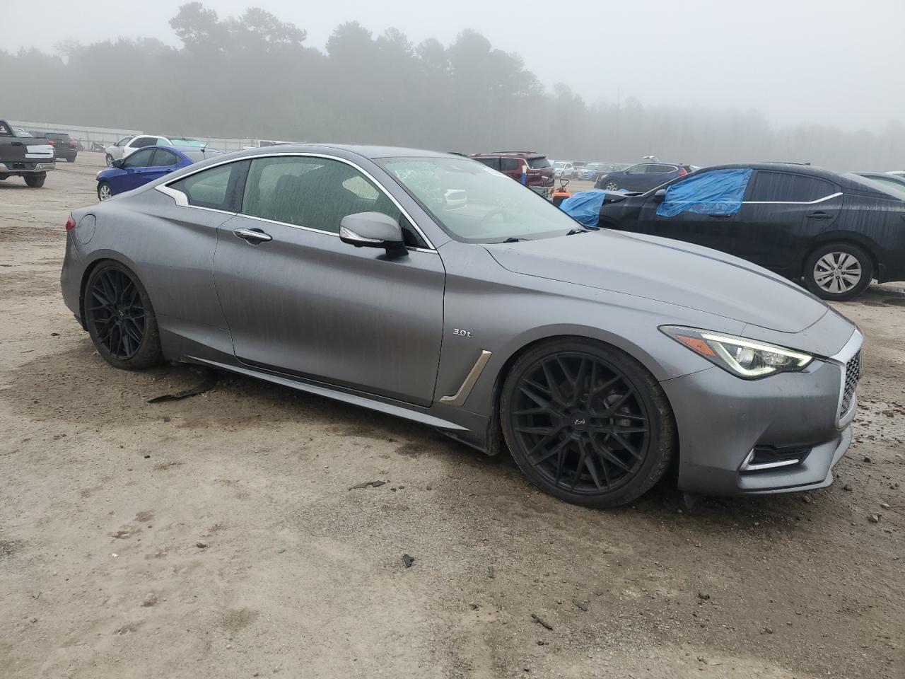 INFINITI Q60 Luxe 300 Image 4