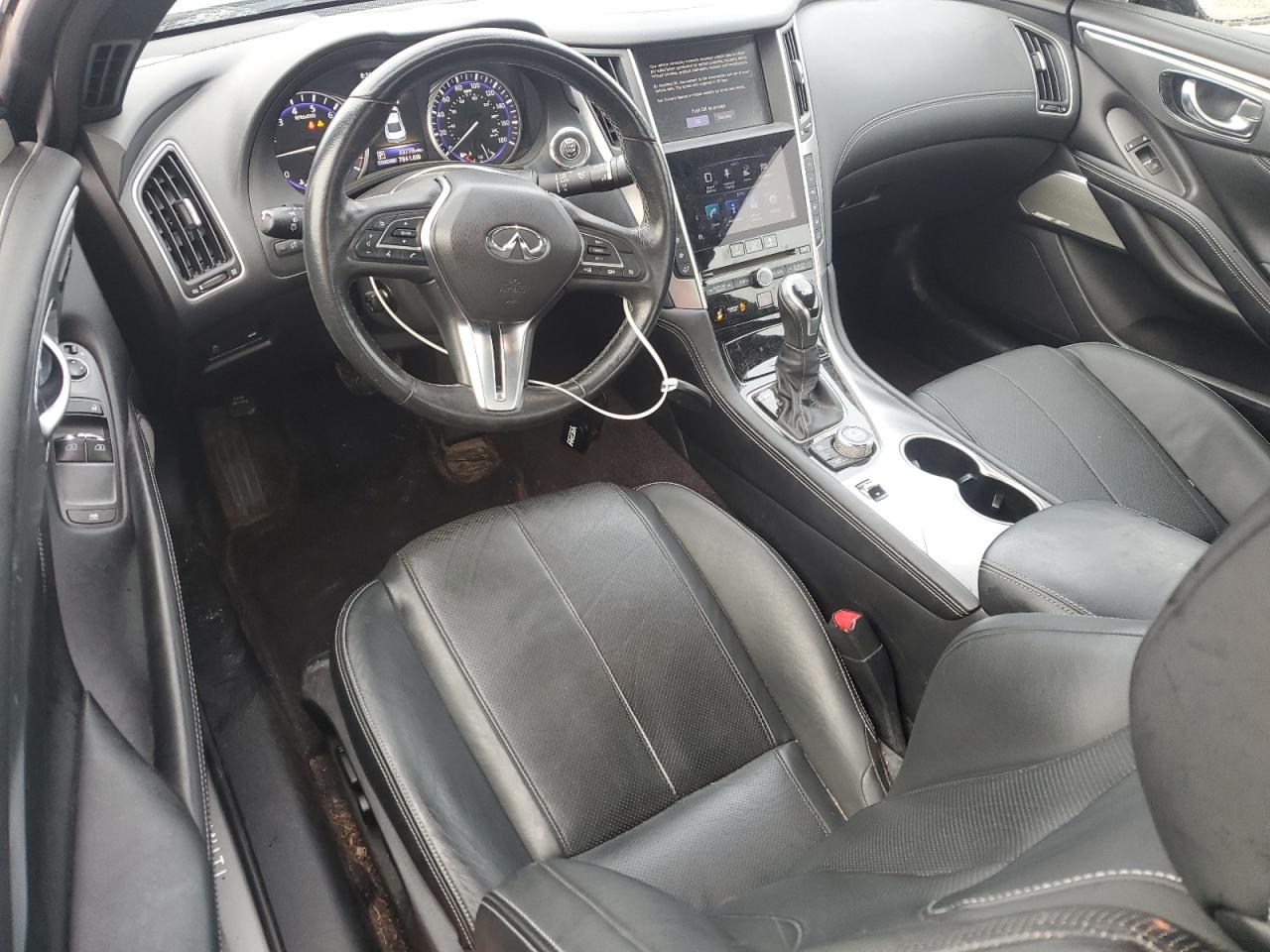 INFINITI Q60 Luxe 300 Image 6
