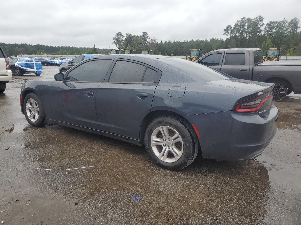 Dodge Charger Se Image 4