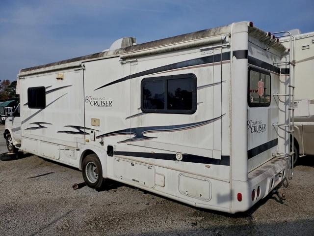 Ford Econoline E450 Super Duty Cutaway Van Image 4