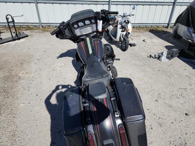 Harley-Davidson Fl Cvo Street Glide Image 4