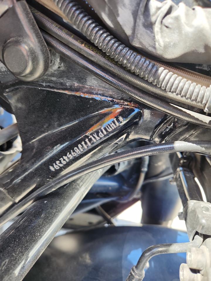 Harley-Davidson Fl Cvo Street Glide Image 9