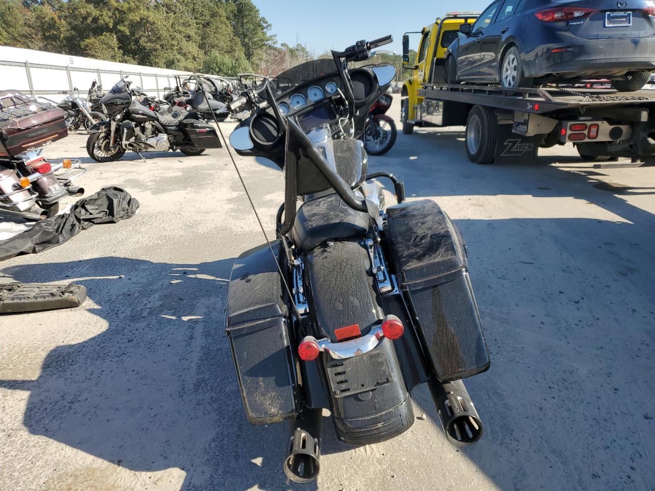 Harley-Davidson Fl Image 6