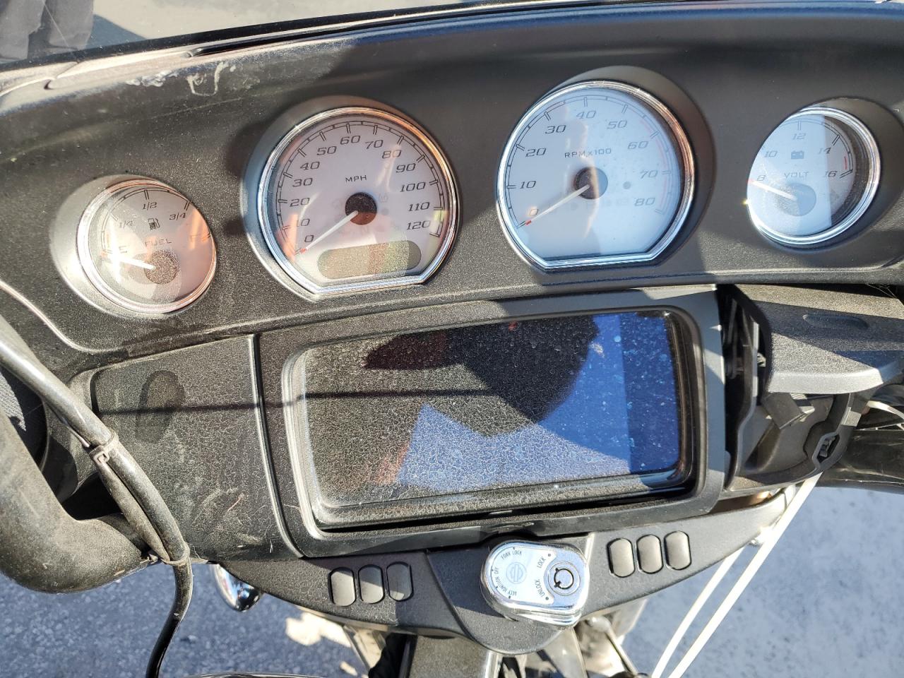 Harley-Davidson Fl Image 8