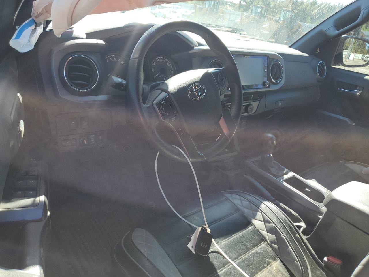 Toyota Tacoma Double Cab Image 9