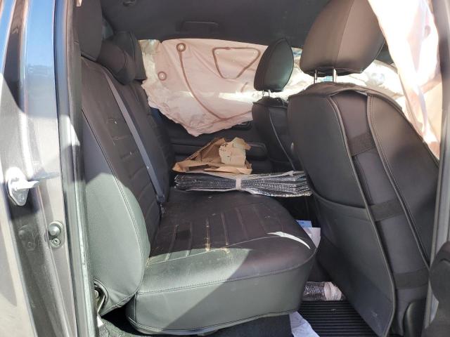 Toyota Tacoma Double Cab Image 3