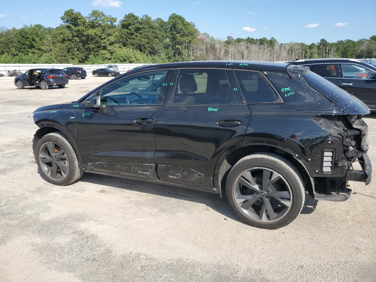 Audi Q4 Prestige Image 4