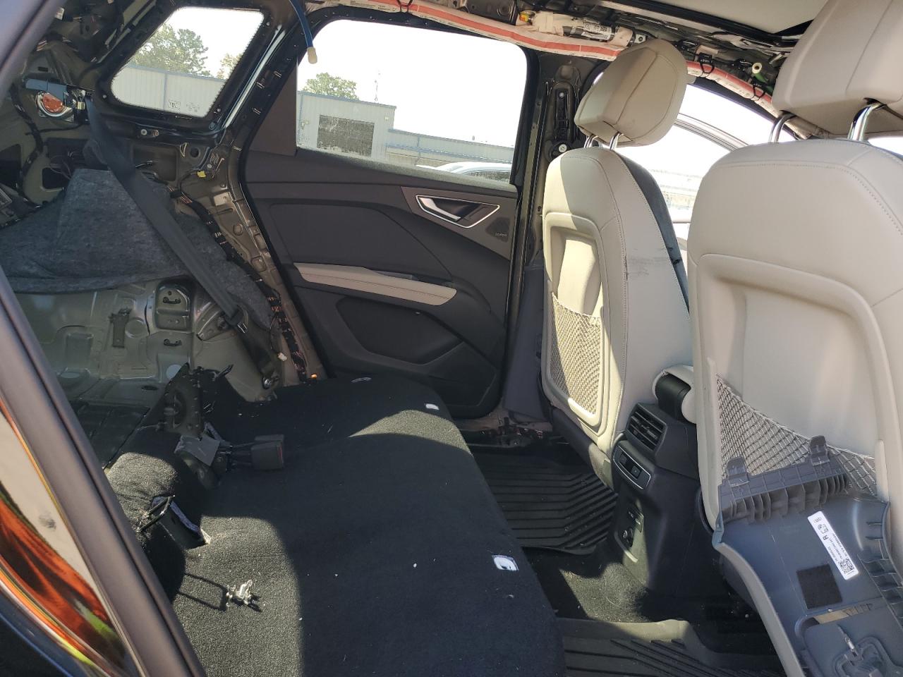 Audi Q4 Prestige Image 10