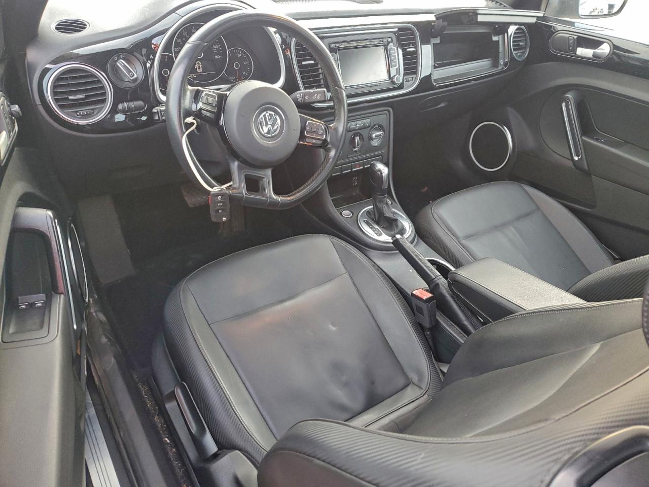 Volkswagen Beetle Image 3