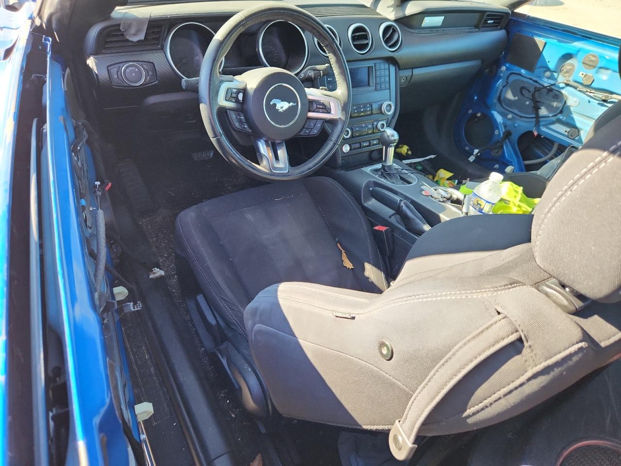 Ford Mustang Image 4