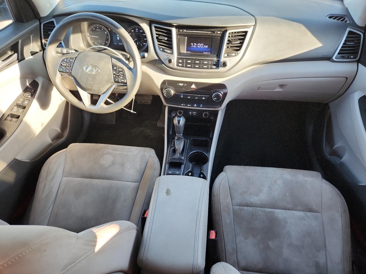 Hyundai TUCSON Limited Image 8