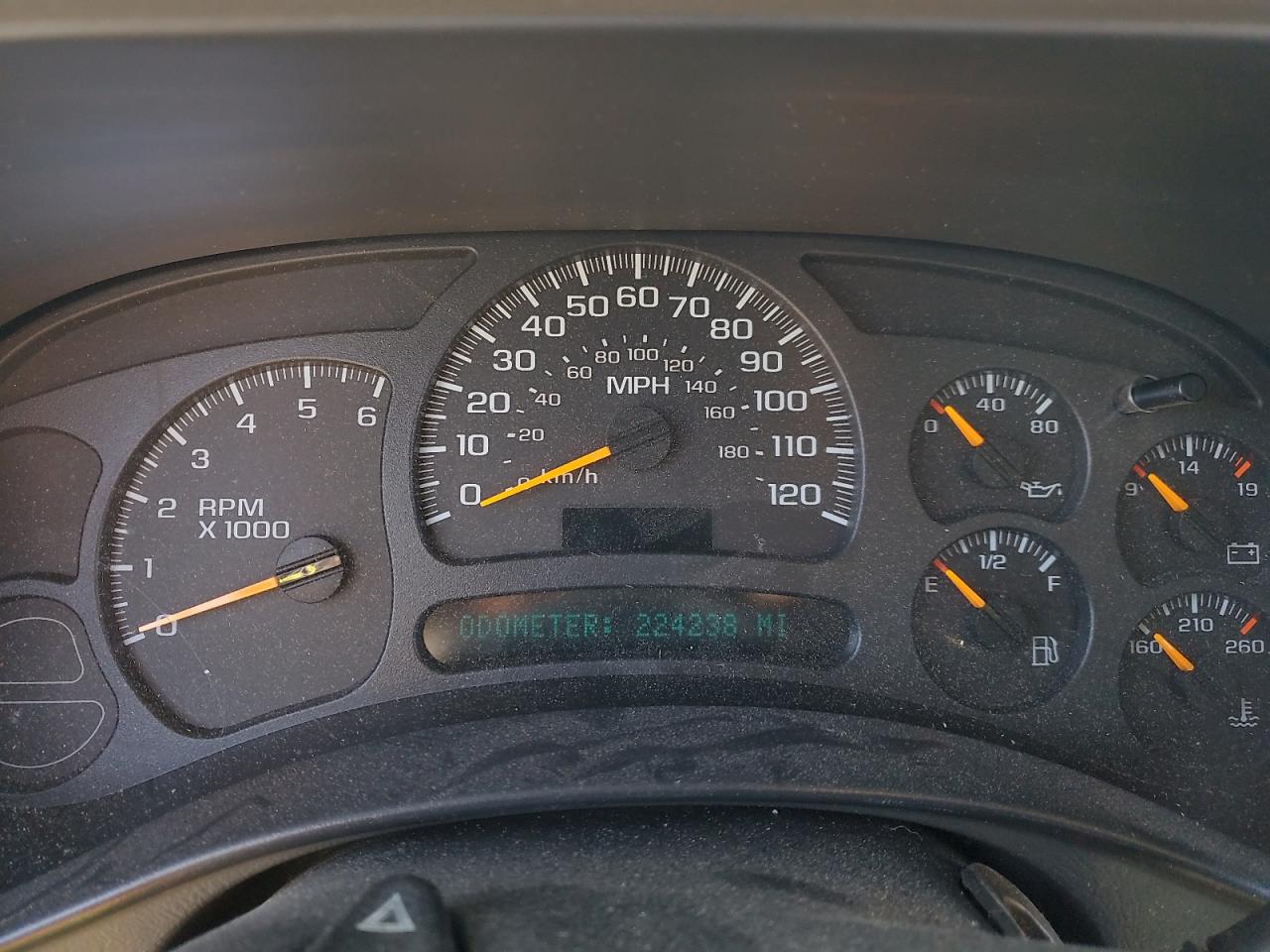 GMC Sierra C1500 Image 2