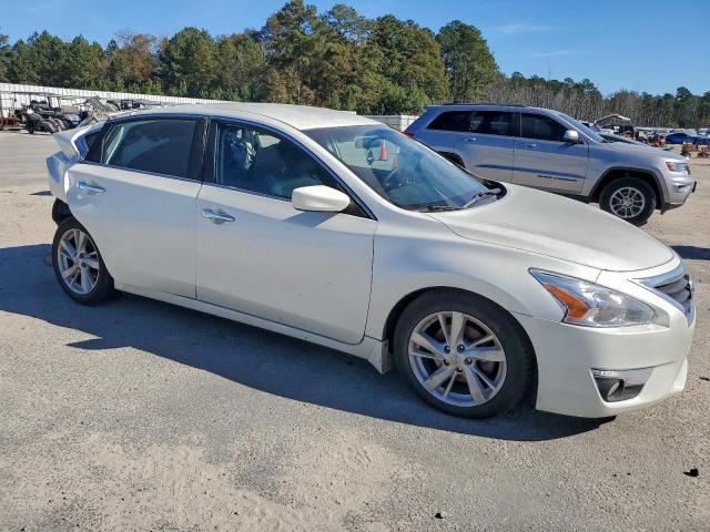 Nissan Altima 2.5 Image 4