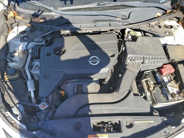 Nissan Altima 2.5 Image 11