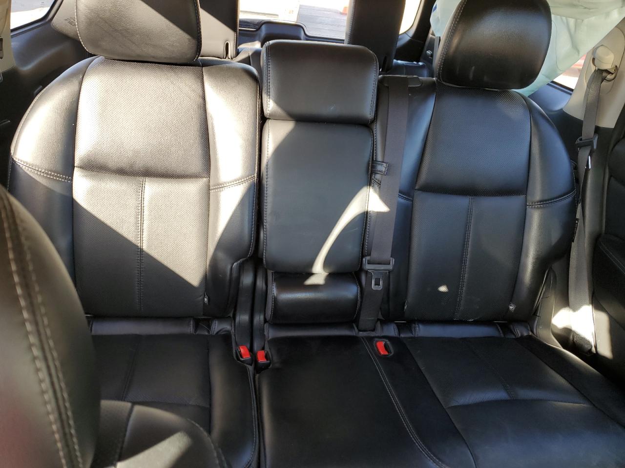 Nissan Pathfinder Platinum Image 4