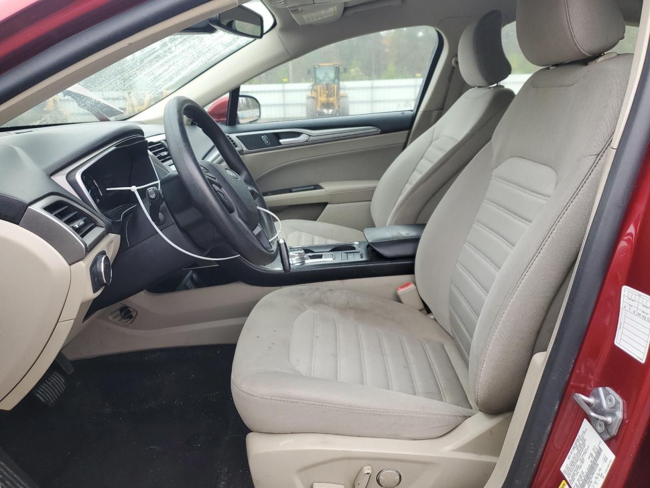 Ford Fusion Se Image 6