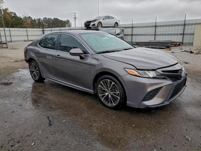 Toyota Camry L Image 12