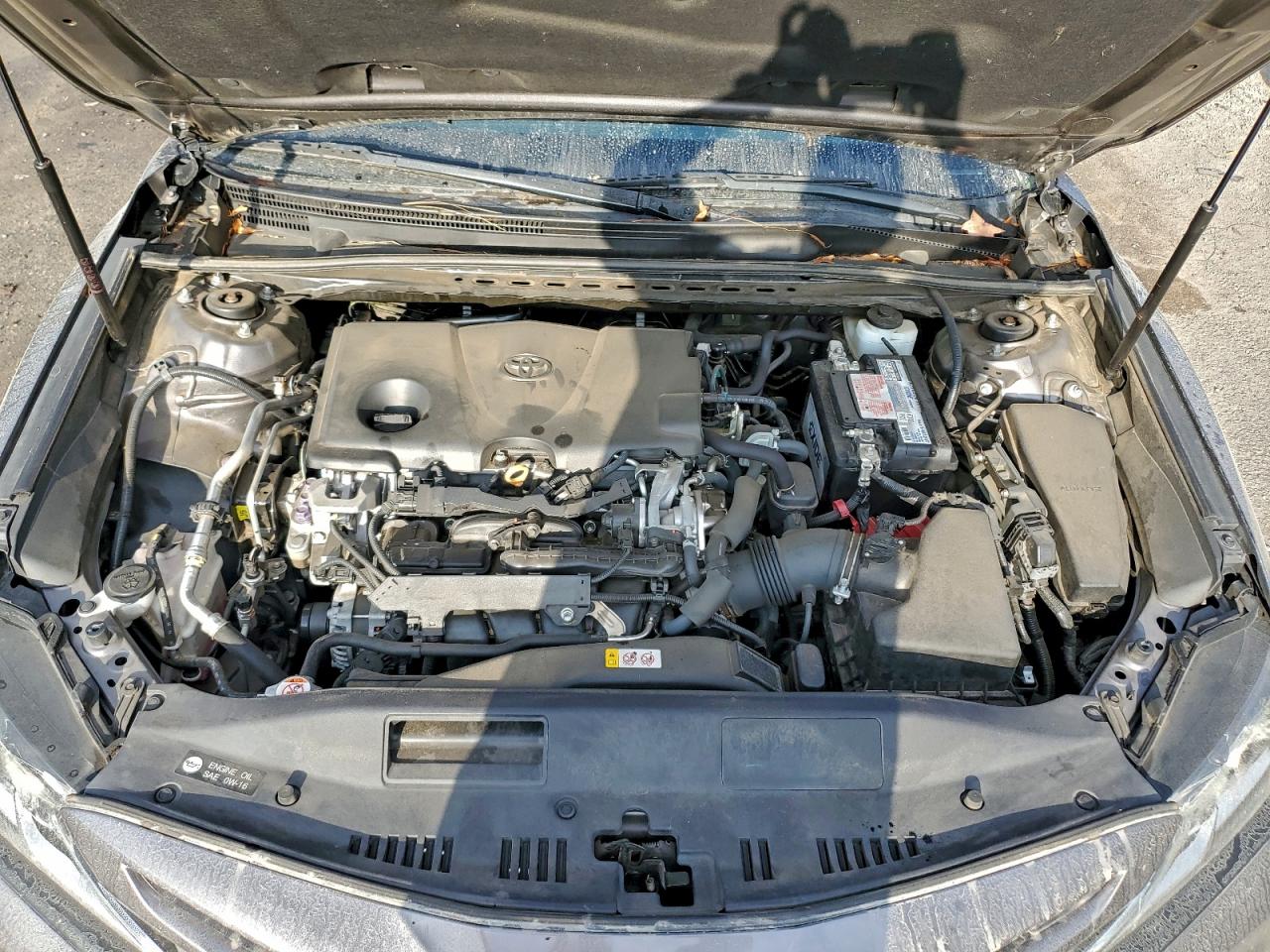 Toyota Camry L Image 8