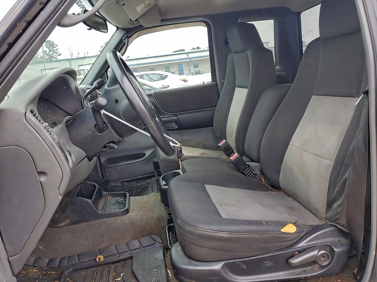 Ford Ranger Super Cab Image 3