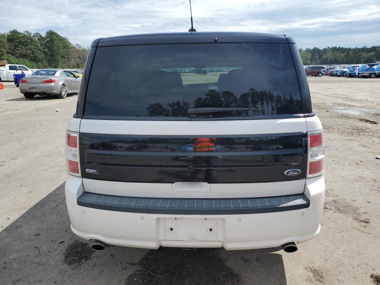 Ford Flex Sel Image 8