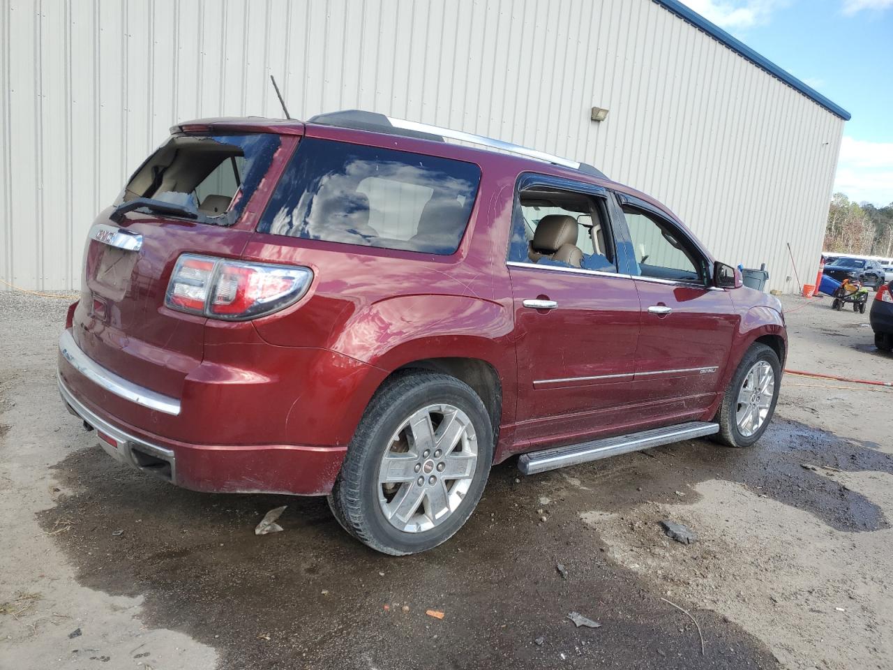 GMC Acadia Denali Image 3