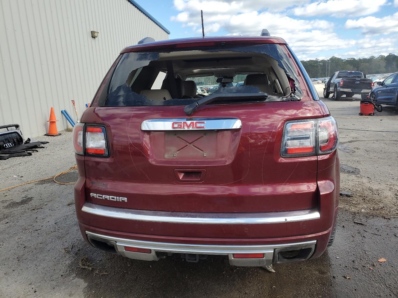 GMC Acadia Denali Image 10