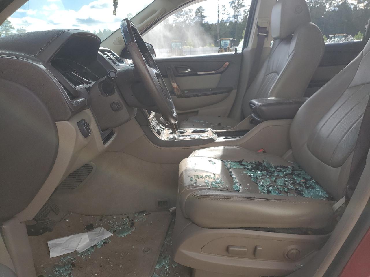 GMC Acadia Denali Image 13