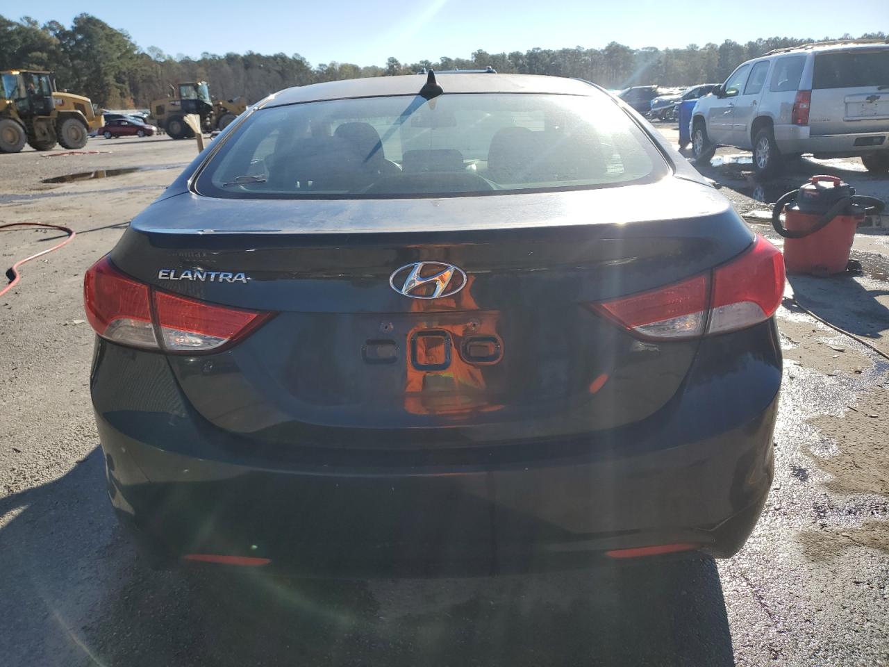 Hyundai ELANTRA Gls Image 3