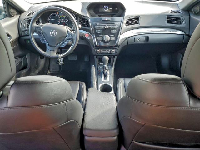 Acura ILX Image 9