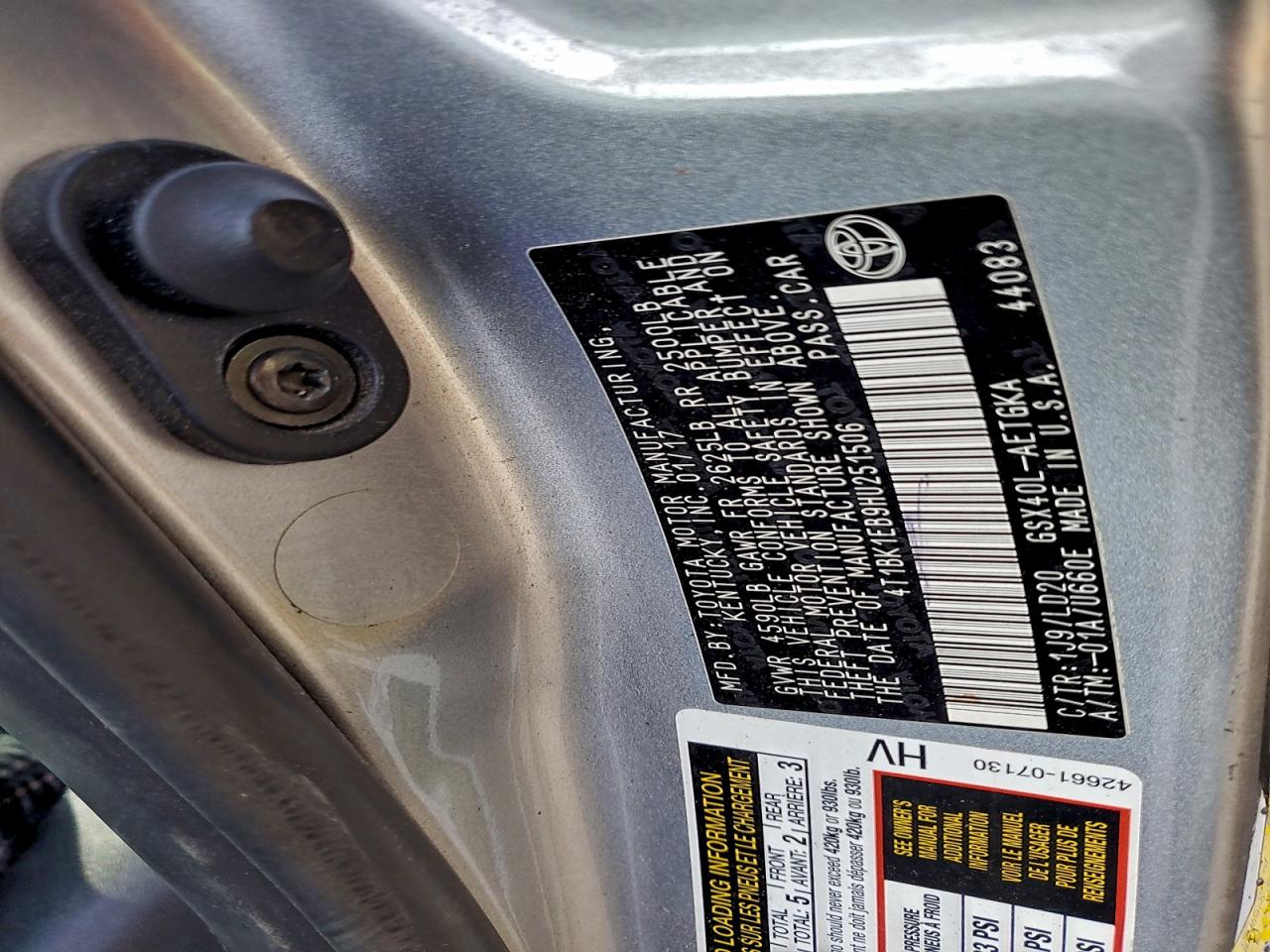 Toyota Avalon Xle Image 8