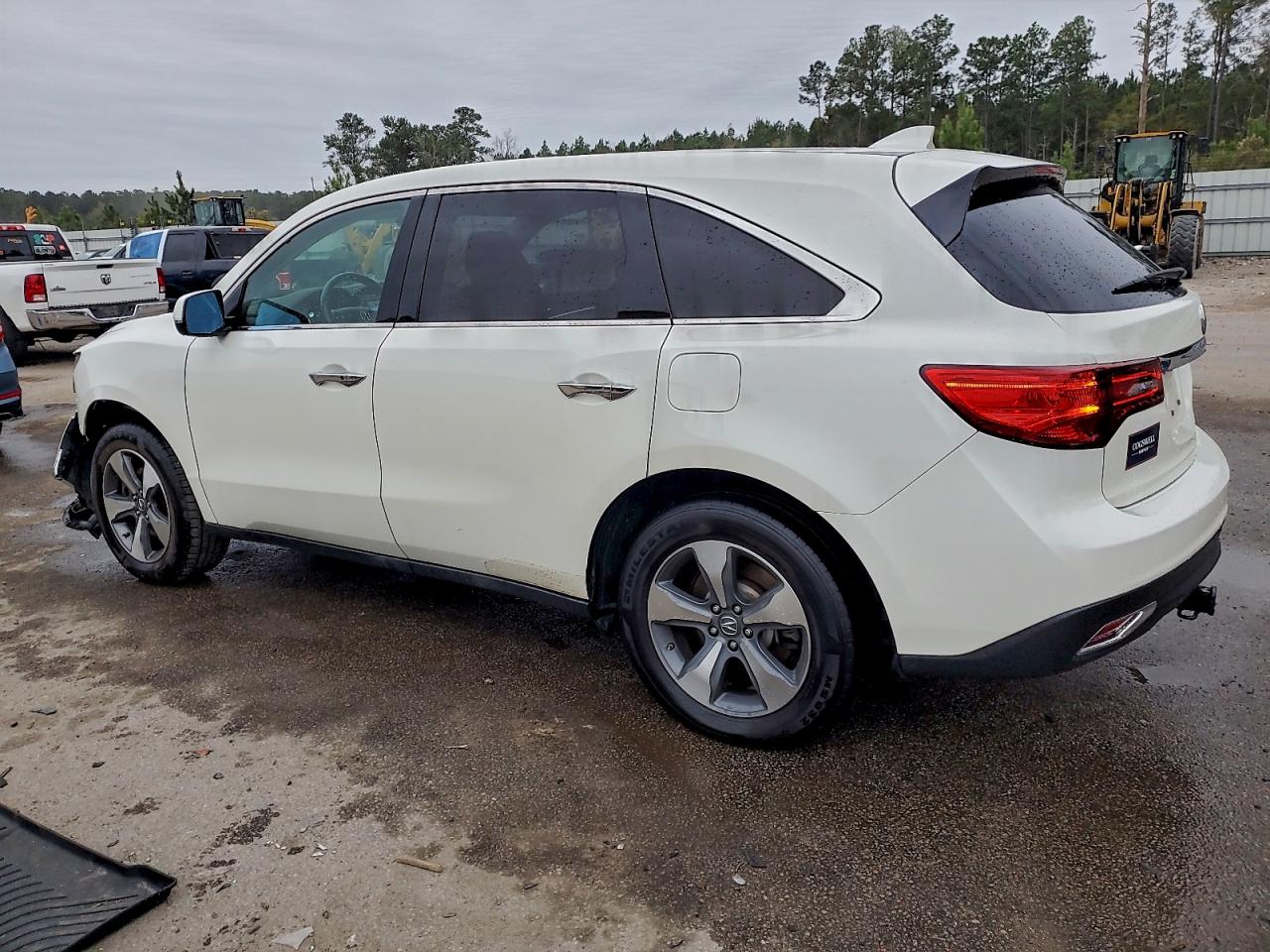 Acura MDX Image 2