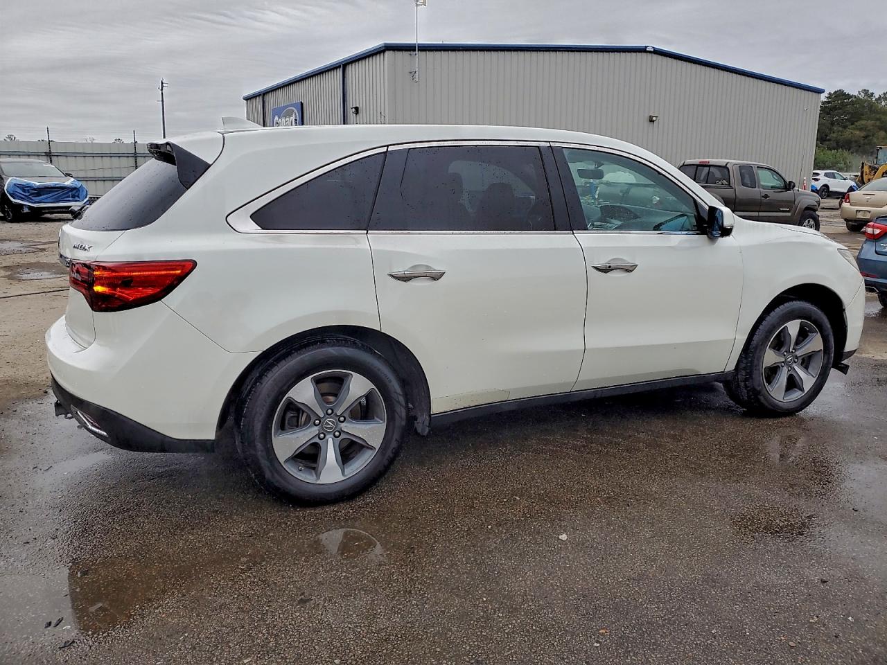 Acura MDX Image 10