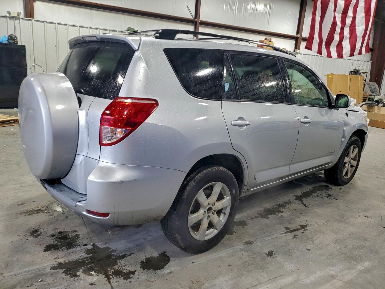 Toyota RAV4 Limited Image 8