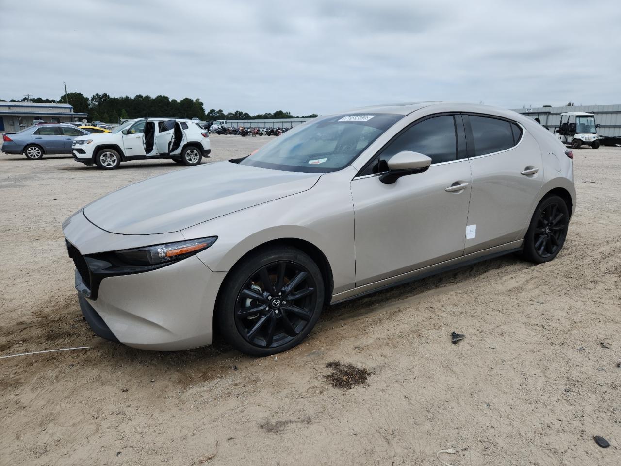 Mazda 3 Premium Image 1