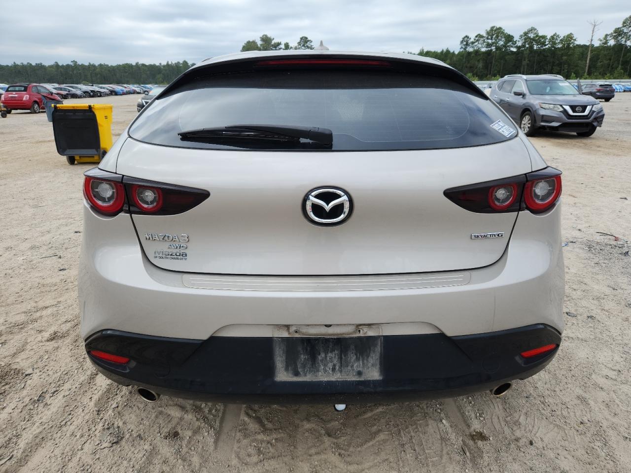 Mazda 3 Premium Image 3