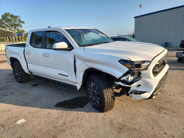 Toyota Tacoma Double Cab Image 9