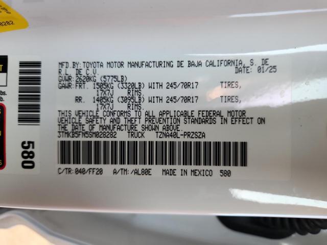 Toyota Tacoma Double Cab Image 10