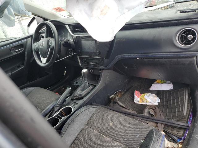 Toyota Corolla L Image 9