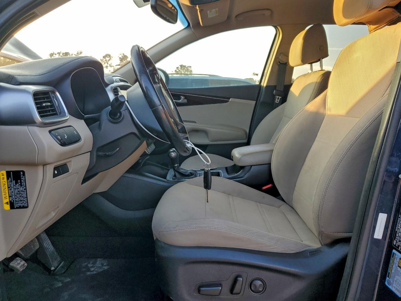 Kia Sorento Lx Image 9