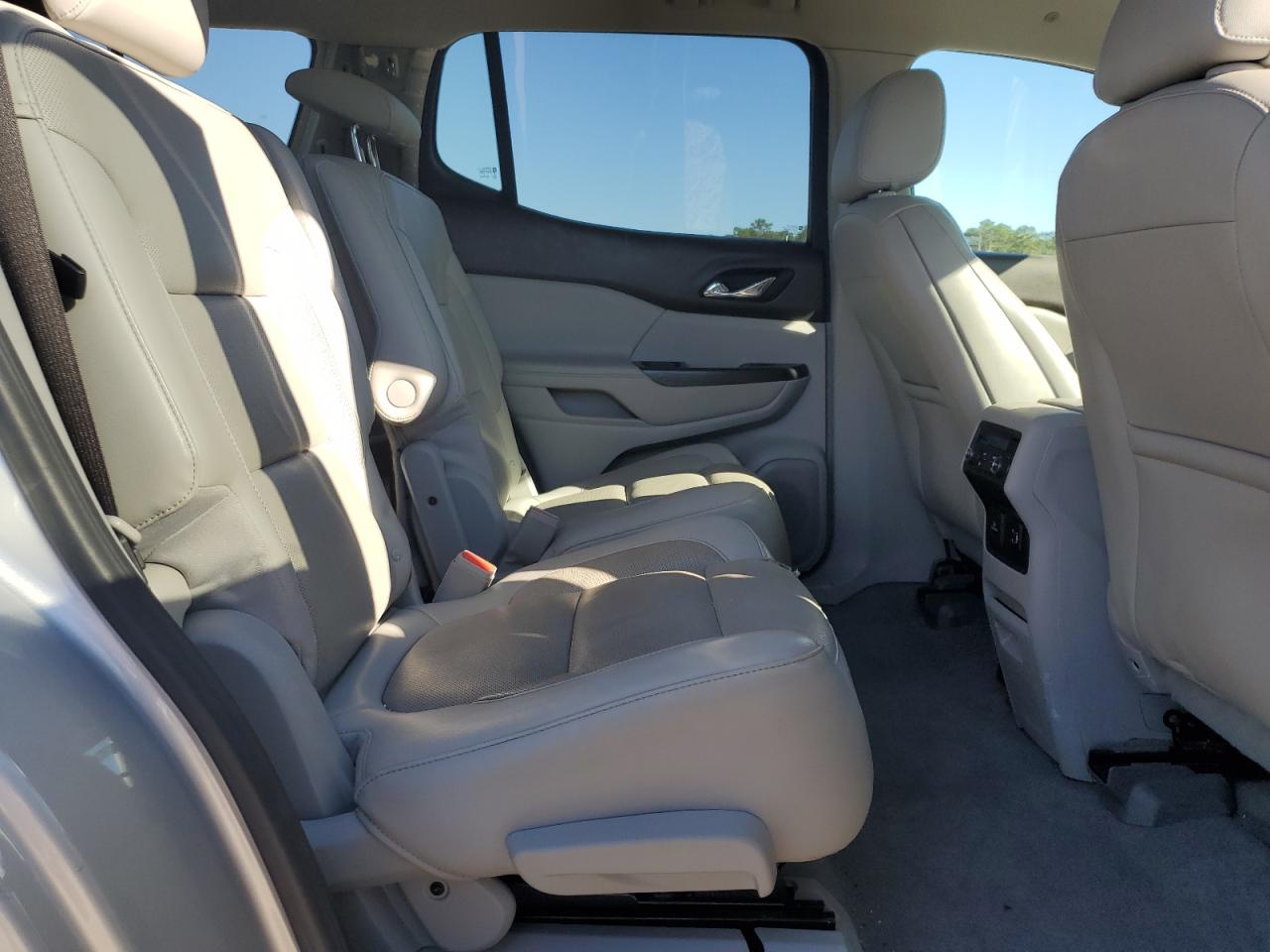 GMC Acadia Slt-2 Image 4