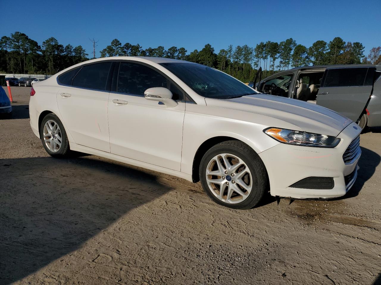 Ford Fusion Se Image 5