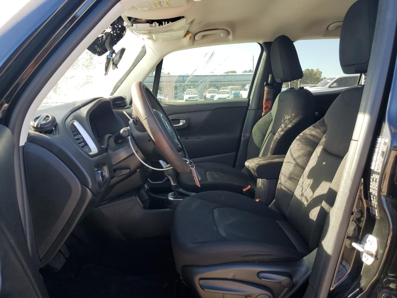 Jeep Renegade Sport Image 12