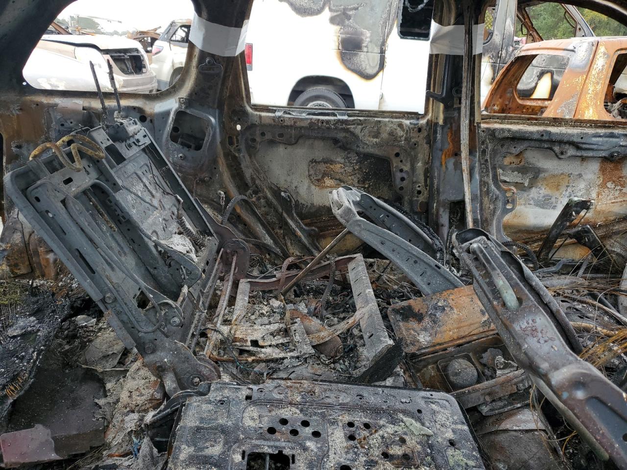 Jeep Grand Cherokee Laredo Image 3