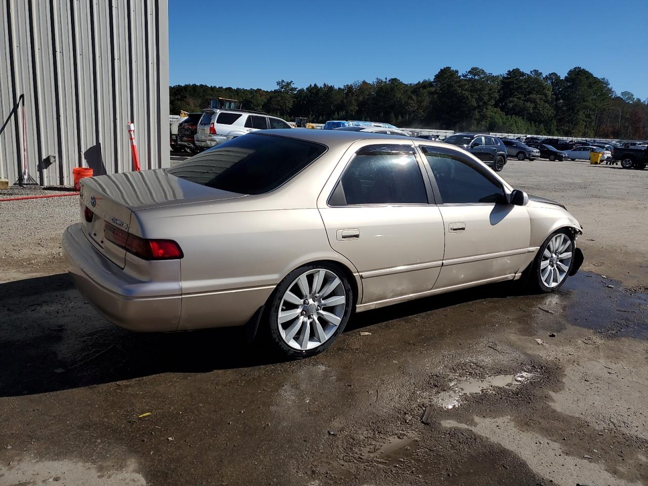 Toyota Camry Ce Image 4