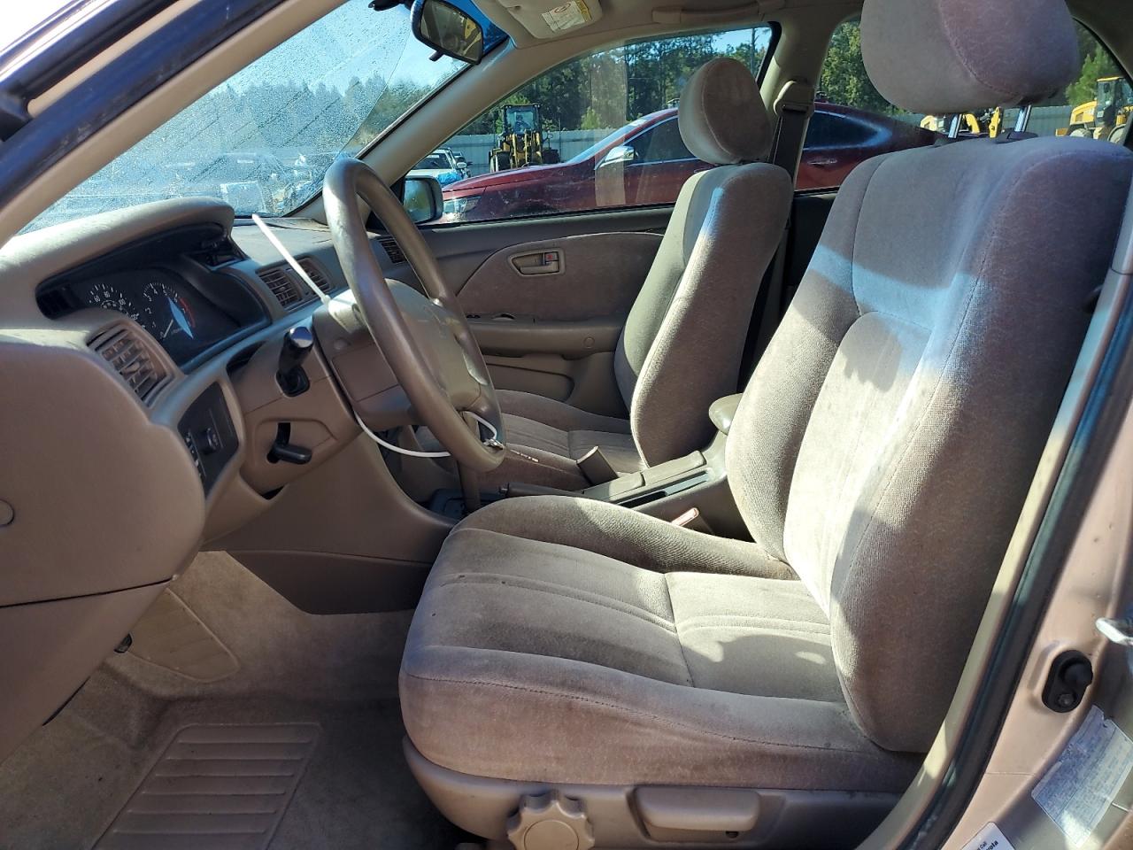 Toyota Camry Ce Image 13