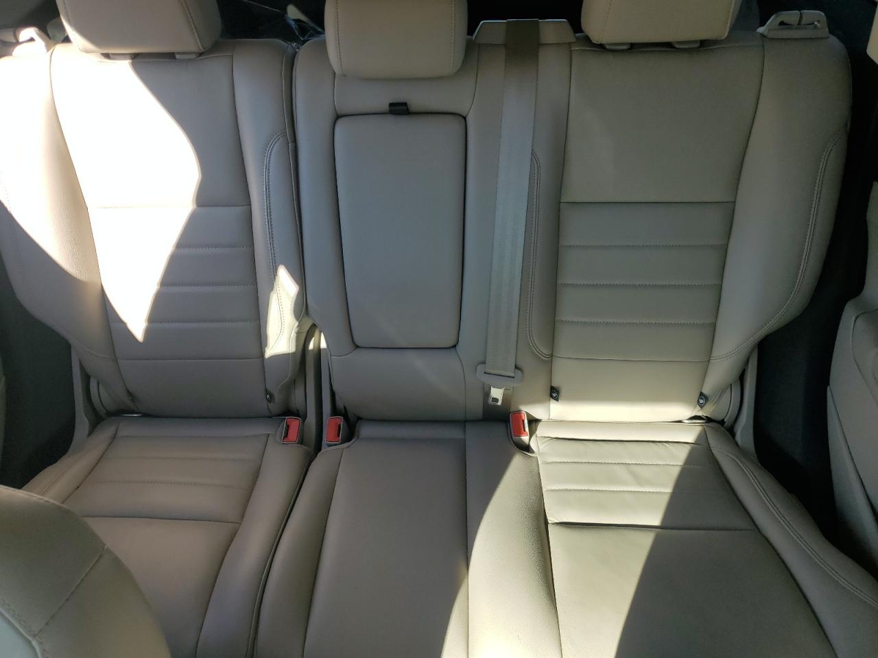 Ford Escape Titanium Image 3