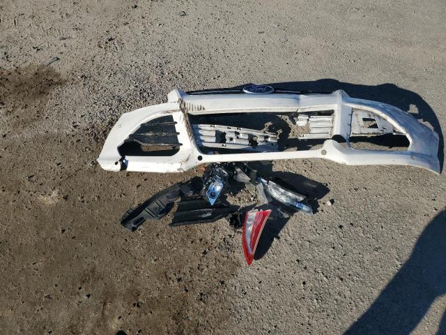 Ford Escape Titanium Image 10