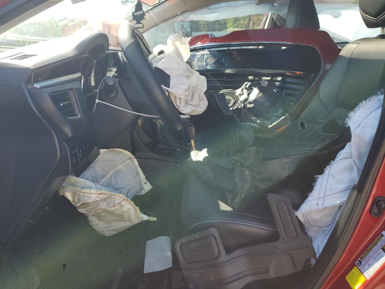 Toyota Corolla L Image 11