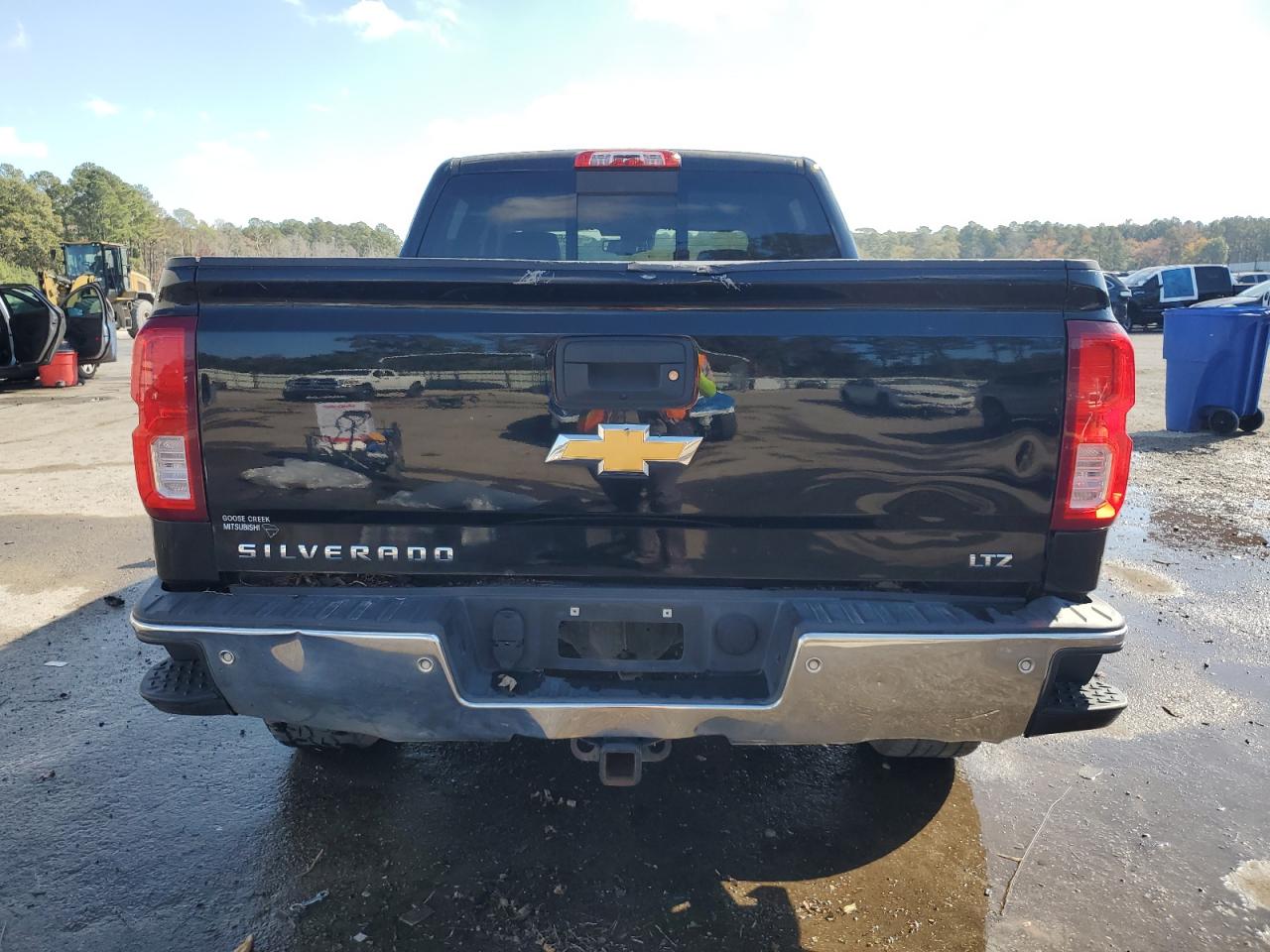 Chevrolet Silverado C1500 Ltz Image 4